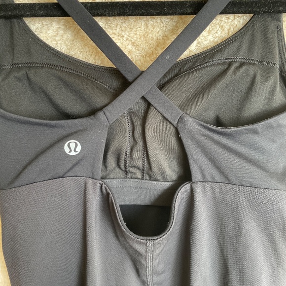 Lululemon Active Tank Tops Racerback Strappy Womens Black Size 4 Padded - Picture 7 of 9